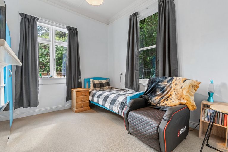 Photo of property in 24 Neidpath Road, Mornington, Dunedin, 9011