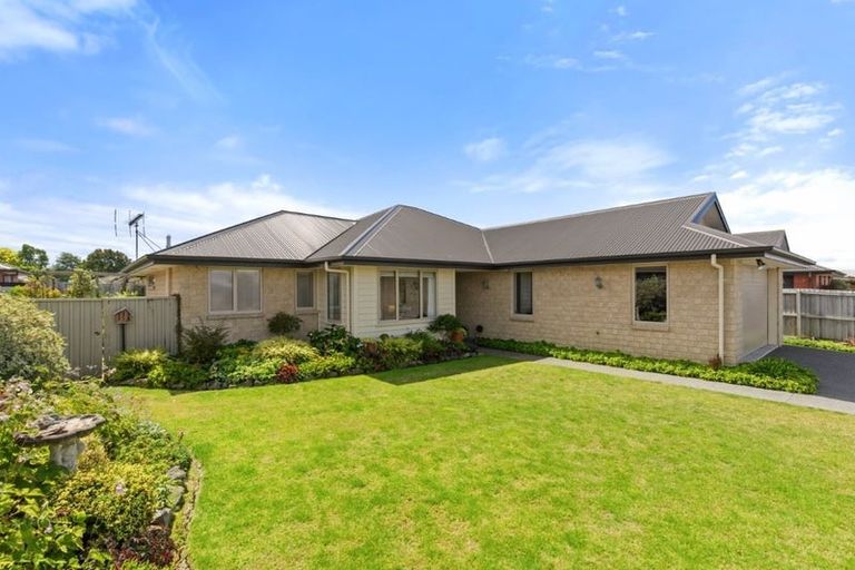 Photo of property in 16 El Alamein Avenue, Rangiora, 7400