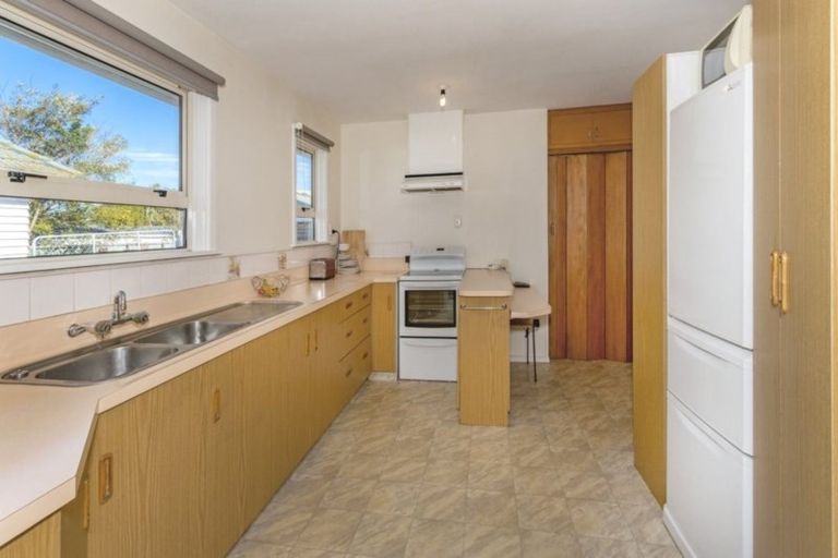 Photo of property in 27 Carlsen Street, Burwood, Christchurch, 8083