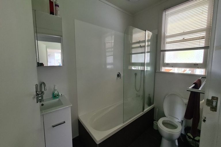 Photo of property in 221 Lytton Road, Elgin, Gisborne, 4010