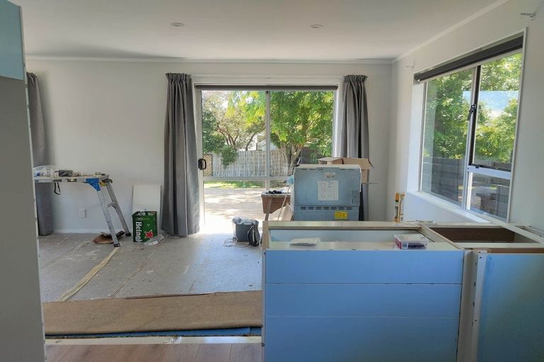 Photo of property in 3 Tacoma Drive, Totara Park, Upper Hutt, 5018
