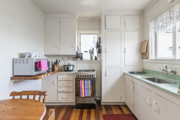 Photo of property in 6 Aotea Road, Glen Eden, Auckland, 0602