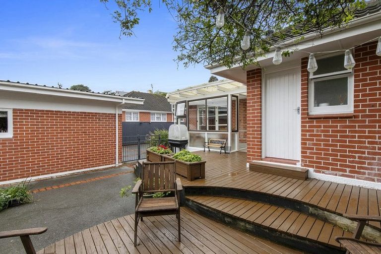 Photo of property in 4 Parnell Street, Fairfield, Lower Hutt, 5011
