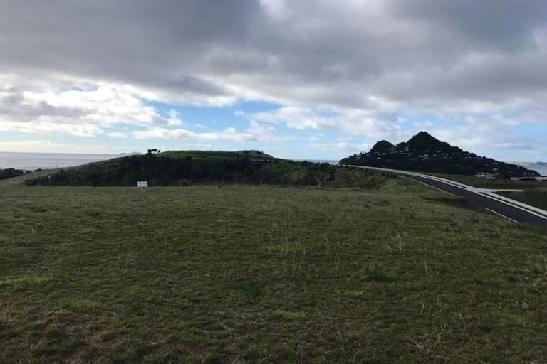 Photo of property in 18 Azimuth Road, Tairua, 3508