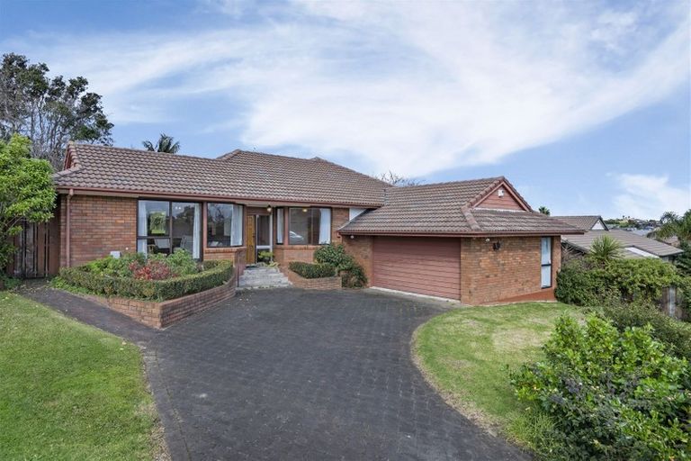 Photo of property in 10 Meadowland Drive, Somerville, Auckland, 2014