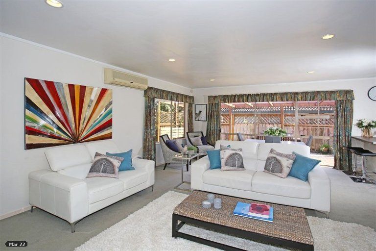 Photo of property in 35a Youngs Road, Papakura, 2110