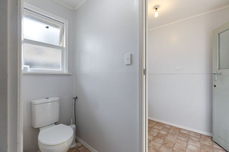 Photo of property in 87 College Street, Awapuni, Palmerston North, 4412