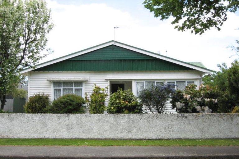 Photo of property in 42 Ayers Street, Rangiora, 7400