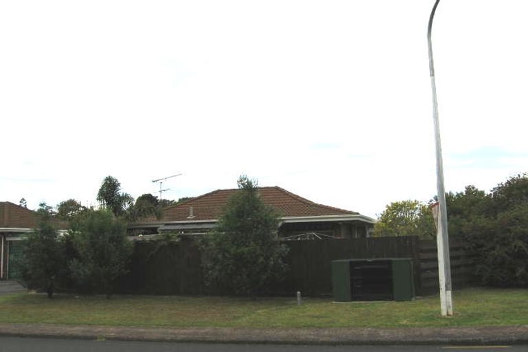 Photo of property in 2/47 Glamorgan Drive, Torbay, Auckland, 0630