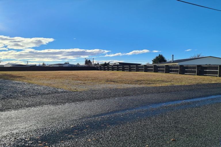 Photo of property in 75 Rata Road, Twizel, 7901