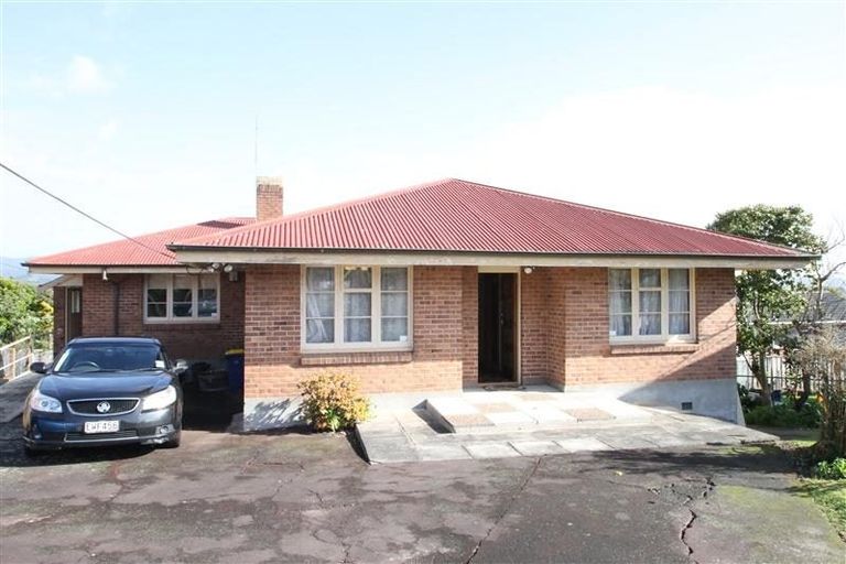 Photo of property in 264 Great North Road, Henderson, Auckland, 0612