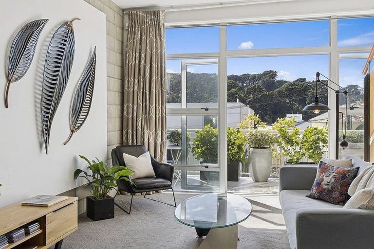 Photo of property in Mondrian Townhouses, 5/24 Hanson Street, Mount Cook, Wellington, 6021