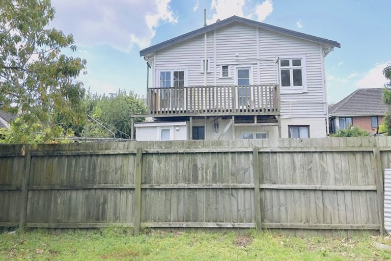 Photo of property in 26 Hamlin Road, Mount Wellington, Auckland, 1060