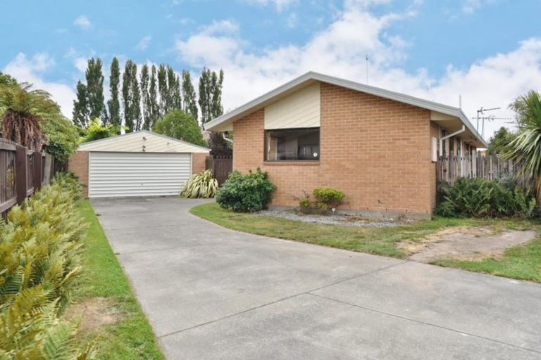 Photo of property in 11a Mulberry Place, Redwood, Christchurch, 8051