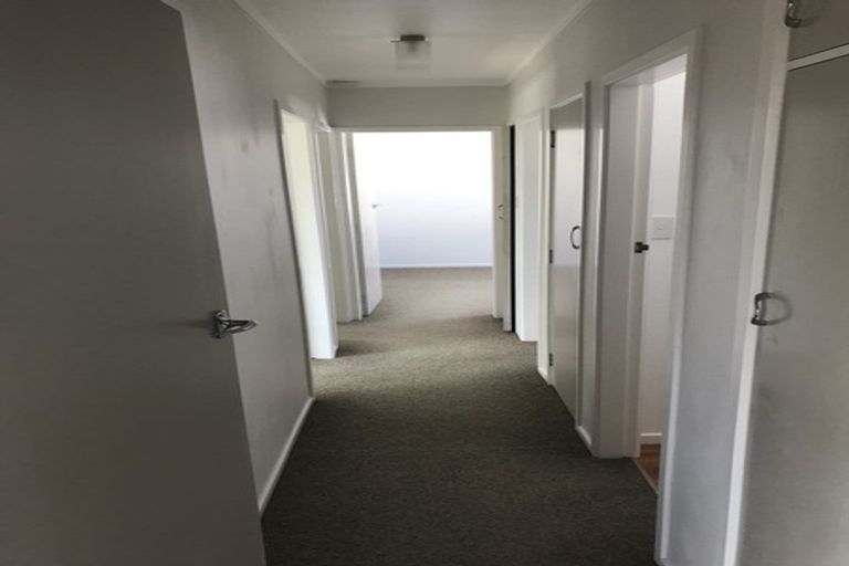 Photo of property in 2/4 Glasgow Street, St Andrews, Hamilton, 3200