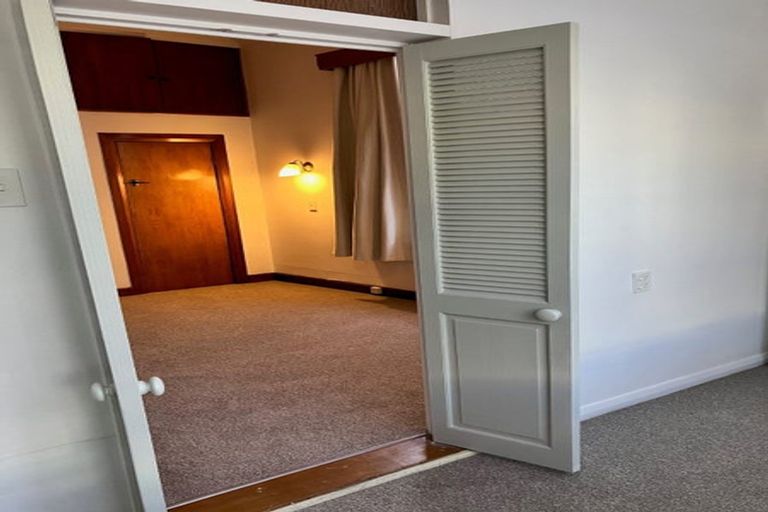 Photo of property in 7 Herald Terrace, Berhampore, Wellington, 6023