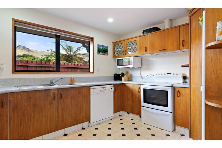 Photo of property in 58 Mauger Drive, Heathcote Valley, Christchurch, 8022