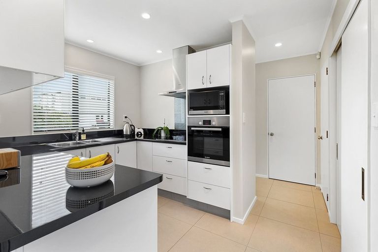 Photo of property in 6 Gee Street, Tawa, Wellington, 5028