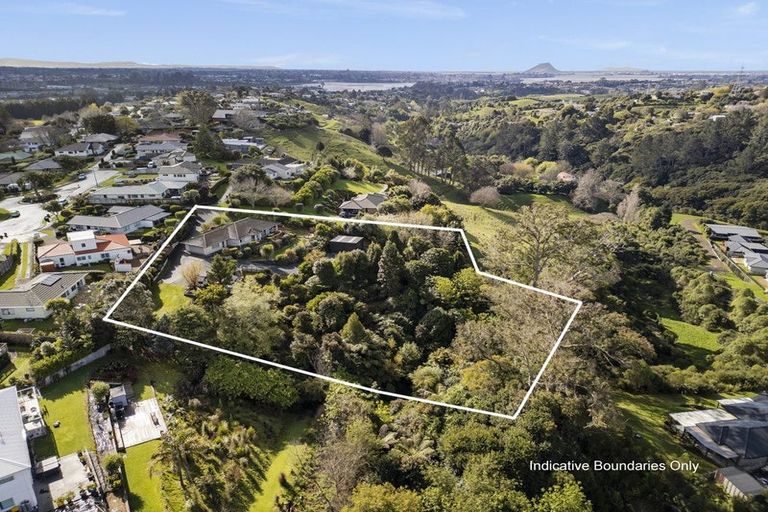 Photo of property in 28 Tuscany Place, Ohauiti, Tauranga, 3112