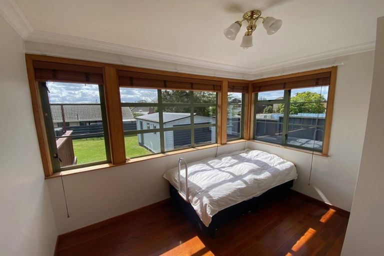 Photo of property in 21 Otakau Road, Milford, Auckland, 0620