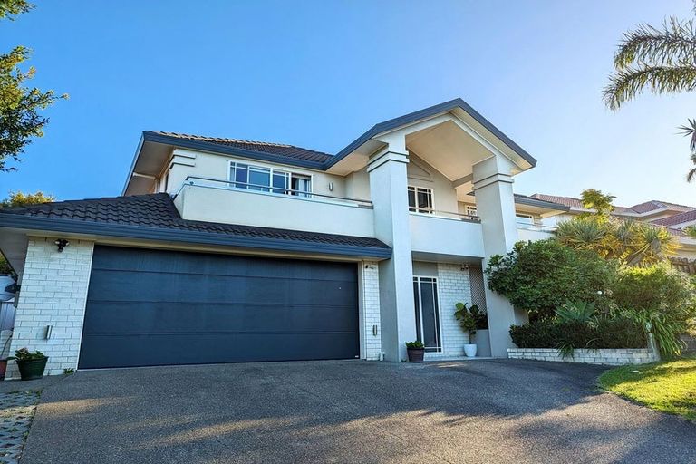 Photo of property in 25 Tralee Terrace, Dannemora, Auckland, 2016