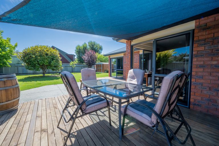 Photo of property in 60 Newcastle Street, Clyde, 9330