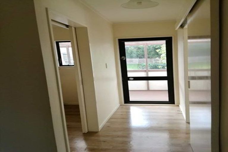 Photo of property in 2/51 Park Road, Glenfield, Auckland, 0629