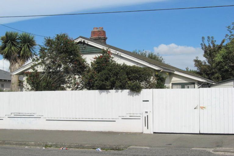 Photo of property in 76 Grenville Street, Waltham, Christchurch, 8011