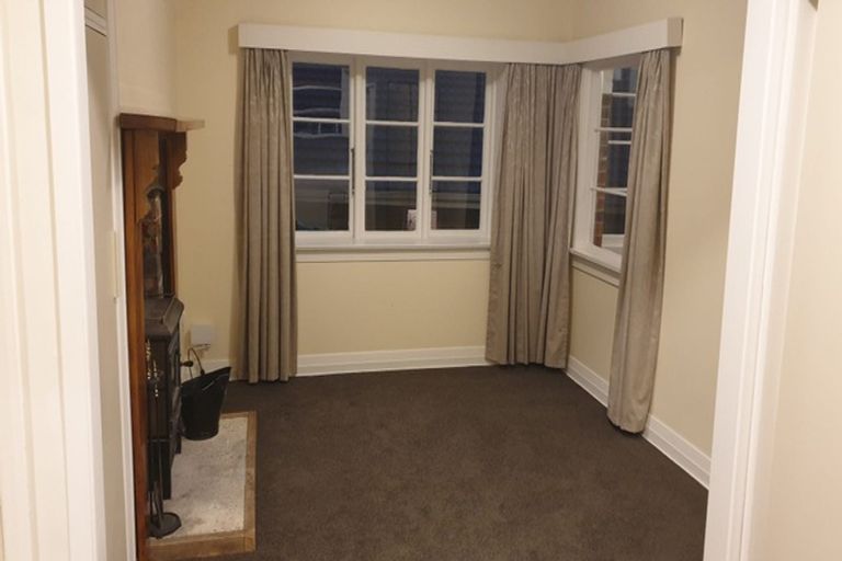 Photo of property in 19 Scotland Terrace, Green Island, Dunedin, 9018