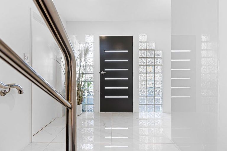 Photo of property in 12c Parris Street, Moturoa, New Plymouth, 4310