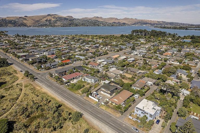 Photo of property in 486 Marine Parade, South New Brighton, Christchurch, 8062