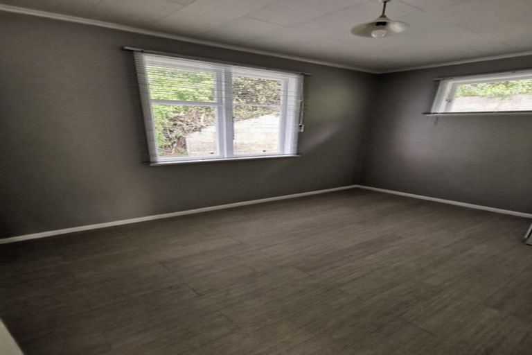 Photo of property in 10 Korokoro Road, Korokoro, Lower Hutt, 5012