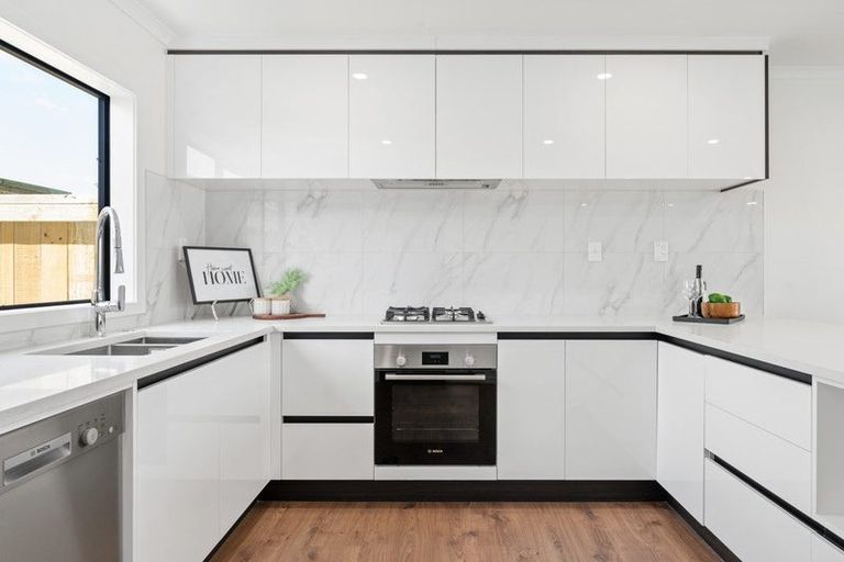 Photo of property in 2/20 Young Street, Claudelands, Hamilton, 3214