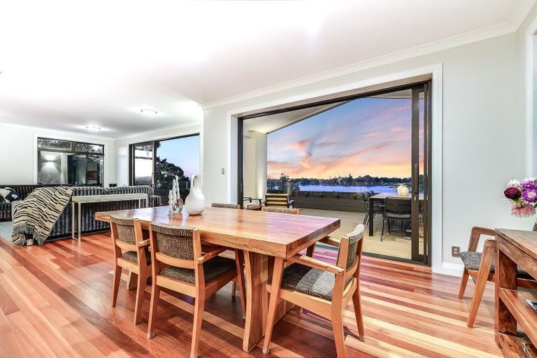 Photo of property in 145 Lake Crescent, Hamilton Lake, Hamilton, 3204