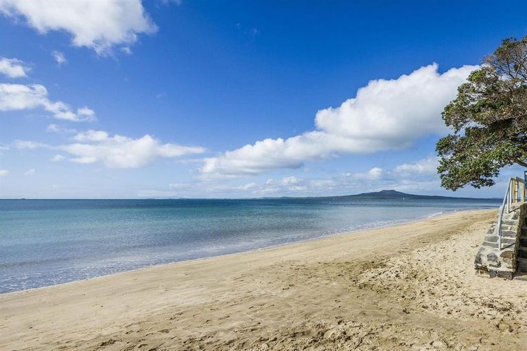 Photo of property in 12a Saltburn Road, Milford, Auckland, 0620