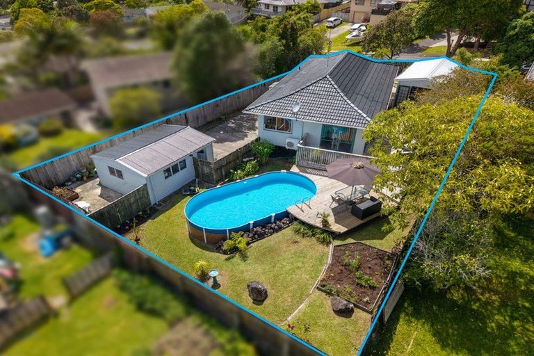 Photo of property in 4 Spinella Drive, Bayview, Auckland, 0629