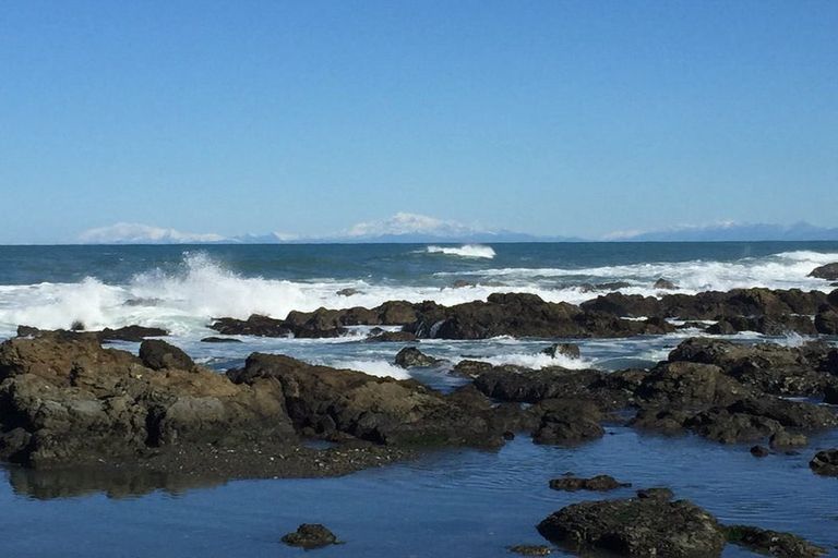 Photo of property in 394 The Esplanade, Island Bay, Wellington, 6023