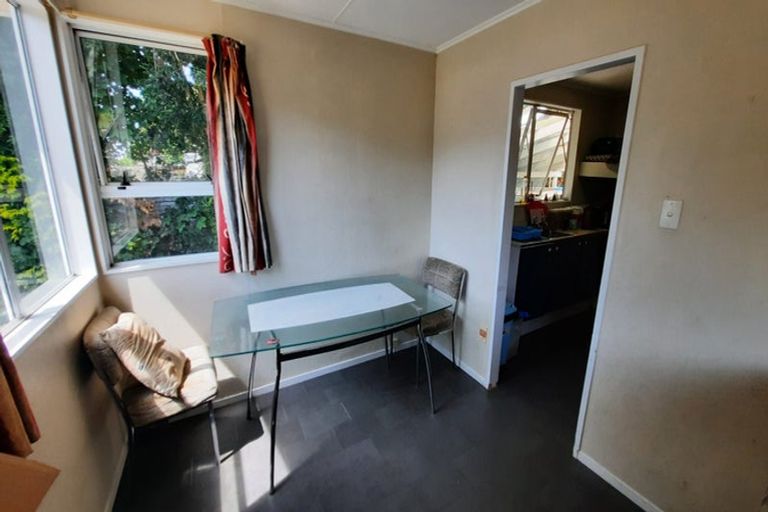 Photo of property in 16 Halsey Street, Clinton, 9534