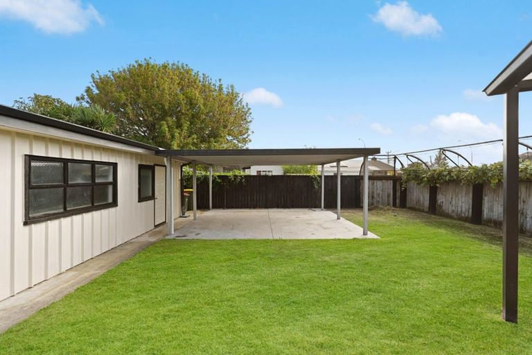 Photo of property in 42 English Street, St Andrews, Hamilton, 3200