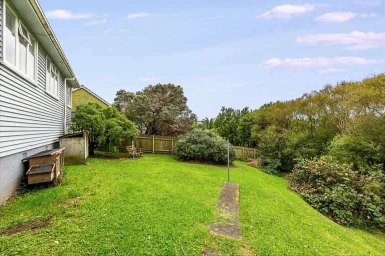 Photo of property in 11 King Crescent, Ranui, Porirua, 5024