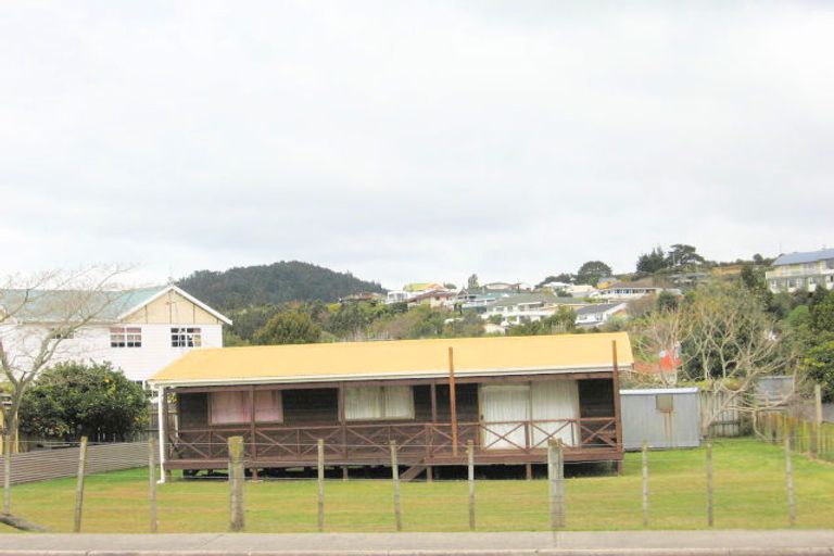 Photo of property in 103 Achilles Avenue, Whangamata, 3620