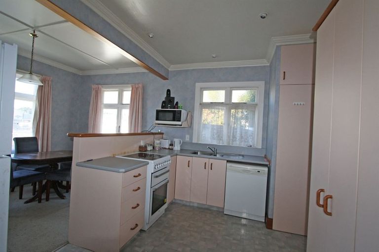 Photo of property in 28 Sanders Avenue, Westown, New Plymouth, 4310