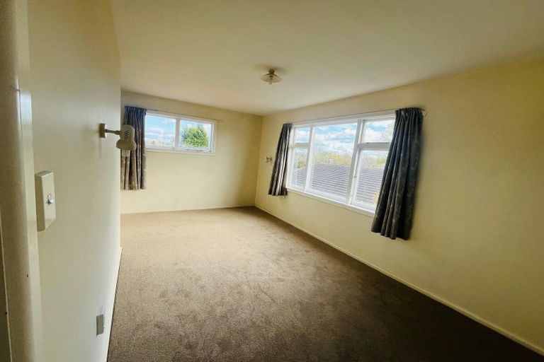 Photo of property in 116 Avonhead Road, Avonhead, Christchurch, 8042