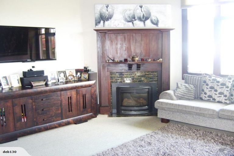 Photo of property in 32 Forbes Street, Onehunga, Auckland, 1061