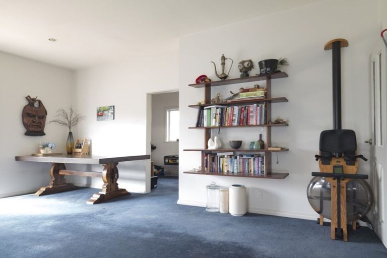 Photo of property in 16 Collins Street, Petone, Lower Hutt, 5012