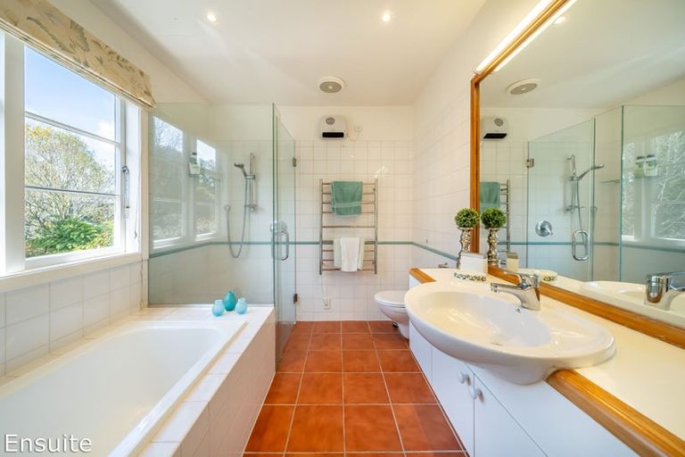 Photo of property in 297 Fergusson Drive, Heretaunga, Upper Hutt, 5018