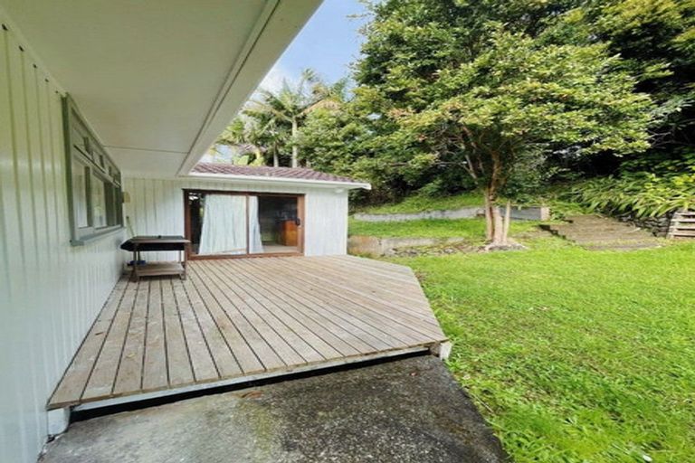 Photo of property in 26 Awaruku Road, Torbay, Auckland, 0630