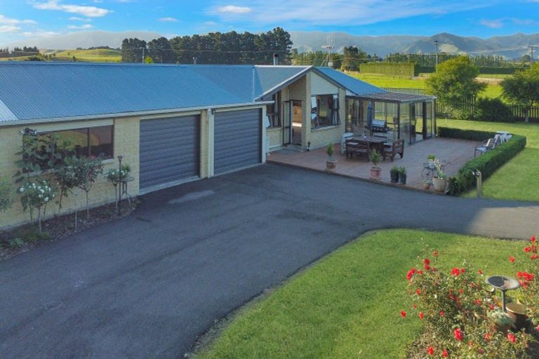 Photo of property in 167 Heretaunga Road, Maharahara, Dannevirke, 4972