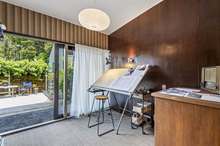 Photo of property in 230 Onewa Road, Birkenhead, Auckland, 0626