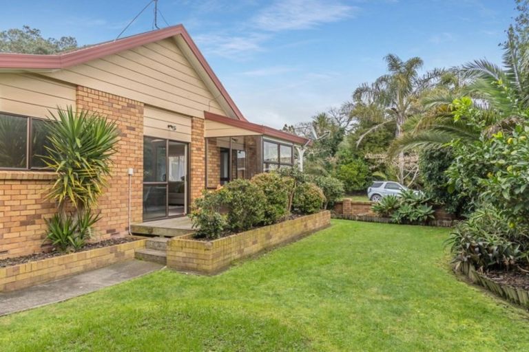 Photo of property in 1 Forest Glen, Orewa, 0931